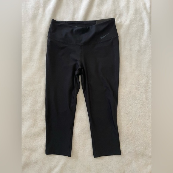 Nike medium black NWT Leggings - Picture 1 of 7